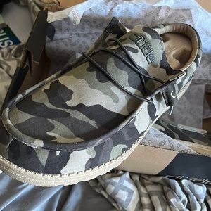 Brand new Men’s Hey Dudes